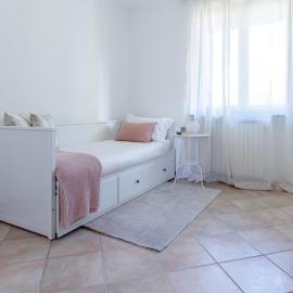 Profumodilago, hotel a Angera