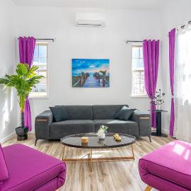Oahu Million Dollar Ocean View, Sleeps 14, Pool, Spa, Near Beach, AC, BBQ, hotel i Waianae