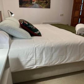 Porta da Vila by Oktheway, hotel in Puentedeume