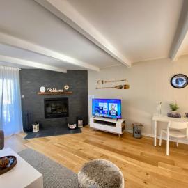 Mountain view fully renovated 6-8 people condo, готель у місті Мон-Трамблан