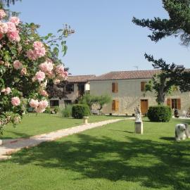 Domaine de Poudos، فندق في Auterive