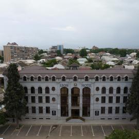 Leon Hotel Spa Ganja, отель в Гяндже