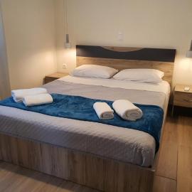 Island View Apartments, hotell i Moúdhros