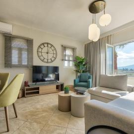 Diogia Luxury Apartment- Comfort & Elegance, by ZanteWize，Vanáton的飯店