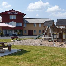 Libre Hôtel, отель в городе La Vespière