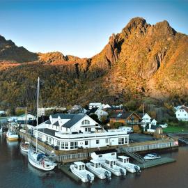 Lofoten Rorbuer, hotel v destinaci Svolvær