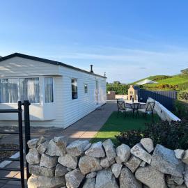 Forget-me-not Holidays, hotel in Annalong
