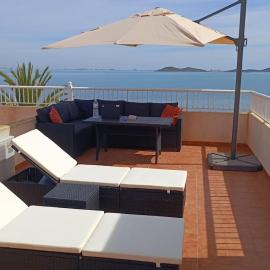 Top Floor Apartment Beachhouse, Beautiful sea view, on the beach!, Hotel in Cartagena