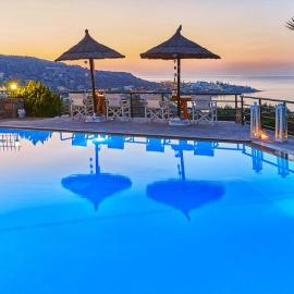 Everest Apartments and Suites, hotel a Stalida