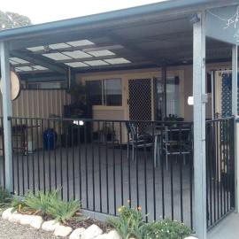 Blue Line Retreat - Unit 3, hotel in Port Vincent
