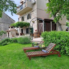 Authentic Stone House Lola