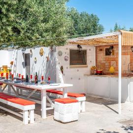Villa Simone Vacation Villa With Garden - Happy Rentals、Savaのホテル