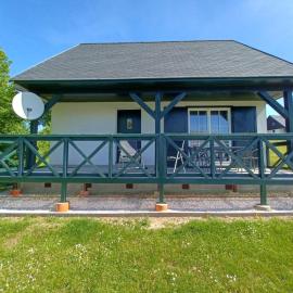Holiday Home Holiday Hill 47 by Interhome、Čistáのホテル