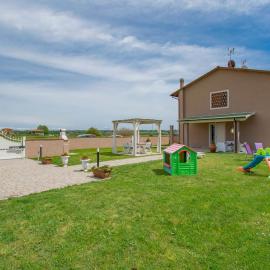 Holiday Home del Sole by Interhome, hotel Bientinában