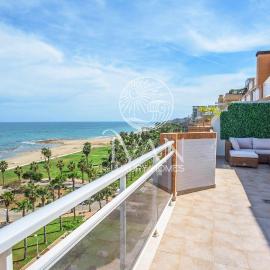 Casa Caribe Ivan Luxury Homes 7ªPlta Frontal 1ªLinea, hotel in Oropesa del Mar