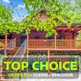 Spacious 7BR Modern Rustic Log Cabin Retreat, Hot Tub, Arcade Room