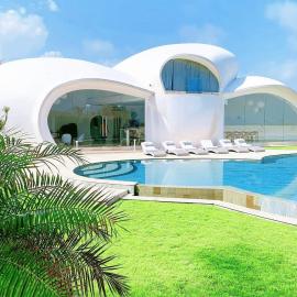 The Cloud Beachfront Villa Tabanan