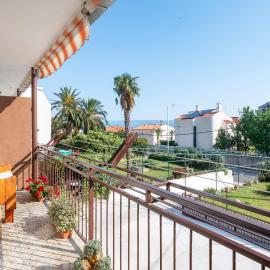 Sea View Apartment Ana