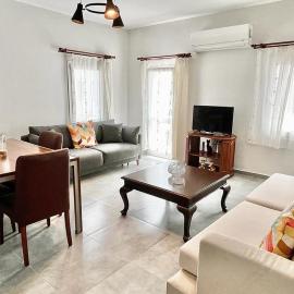 Bodrum-Turgutreis Merkezde Plaja 50 Metre uzaklıkta 1 ve 2 numaralı daireler