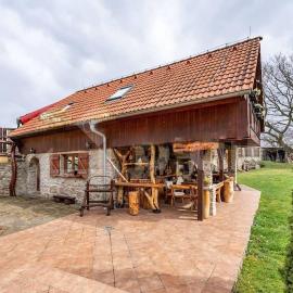 Stylový dům Chlumec, hotel a Chlumec