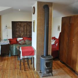 Cozy Mansard Condo, enjoy both - beach and center, hotel a Liepāja