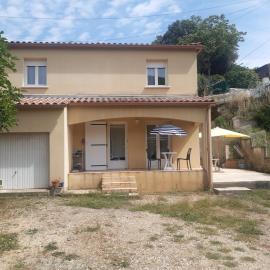 Villa Maison Cévennes et Sud Ardèche, hotel a Bessèges