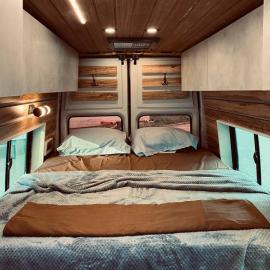 best camper van in tbilisi, хотел в Тбилиси