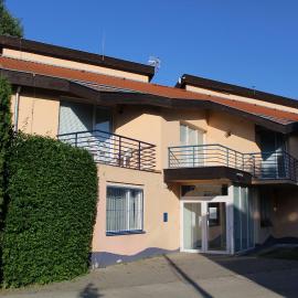 Chata TARGET Senec, hotel din Senec