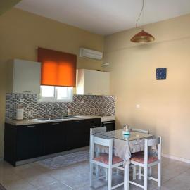 THE CENTER, hotel u gradu Ksiropigado