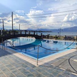 Luxury Beach House 3 Br, AC, hotel i Selianitika