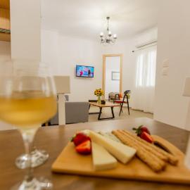 Costos Condos NEW 10B 2 Bedrooms Condo, hotel in Nafpaktos