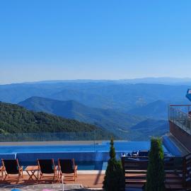 Sunset View Ski & Spa apartments Kopaonik، فندق في كوباونيك