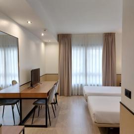 Hotel Costa Atlántica، فندق في أرتيكسو