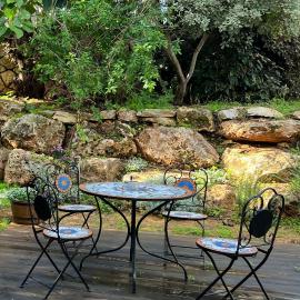 Alma BaHar - charming 2 bdrm house with garden עלמה בהר - דירת אירוח בלב גן פורח