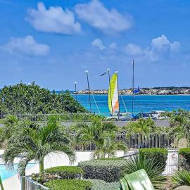 Costa Rose, beach front, pool, Orient Bay