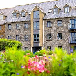 Long Quay Apartments, Clonakilty: Clonakilty şehrinde bir otel