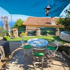 Maison avec jardin, vue mer aux portes de Monaco