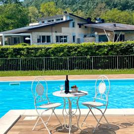 Casa Vacanze Alessandro, hotel in Spinone Al Lago