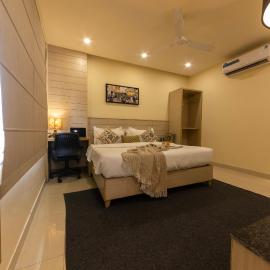 Sagar Hotel JUST 5 MIN FROM GOLDEN TEMPLE, hotel in Amritsar