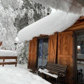 Cabaña en Termas de Chillán, khách sạn ở Pinto