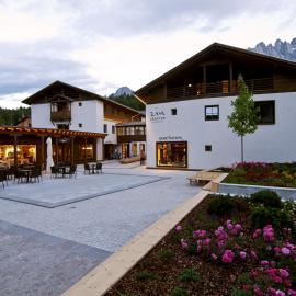 Zin Senfter Residence, hotel San Candidóban