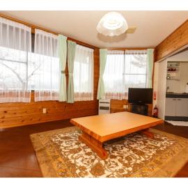 Lake Kawaguchi Rental Villa Tozawa Center - Vacation STAY 46658v, hotel v destinaci Oishi