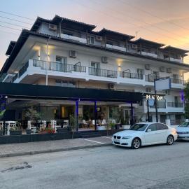 Hotel Platon, hotell i Néoi Póroi