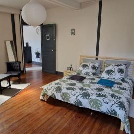 Spacieuse Maison de ville - Quartier Calme - 10 Personnes