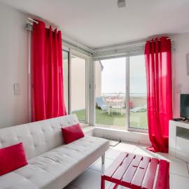 130m plage de Carcoual- Erquy- Appartement pour 4: Erquy şehrinde bir otel