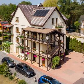SUN & WINE, hotel din Pobierowo