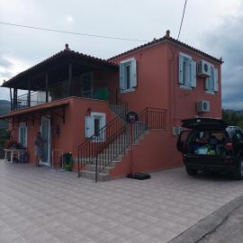 Villa Fraoulitsa, hotel v destinaci Skoutarion