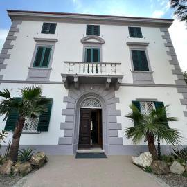 Villa Giulietta Hotel، فندق في كاستجليونسيلو