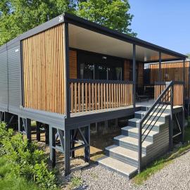 BIG BERRY Kolpa - MerryBerry mobile house, Hotel in Metlika