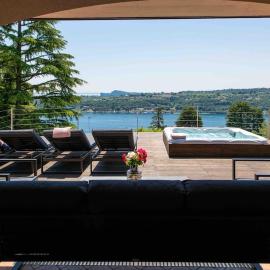 Villa Allegra Luxury Holiday House, hotel sa Salò
